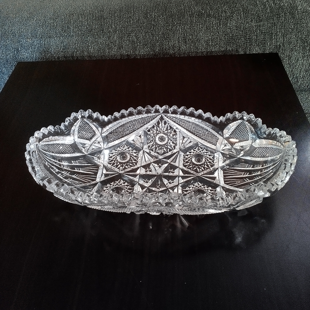 Elegant Crystal Cut Glass Bowl